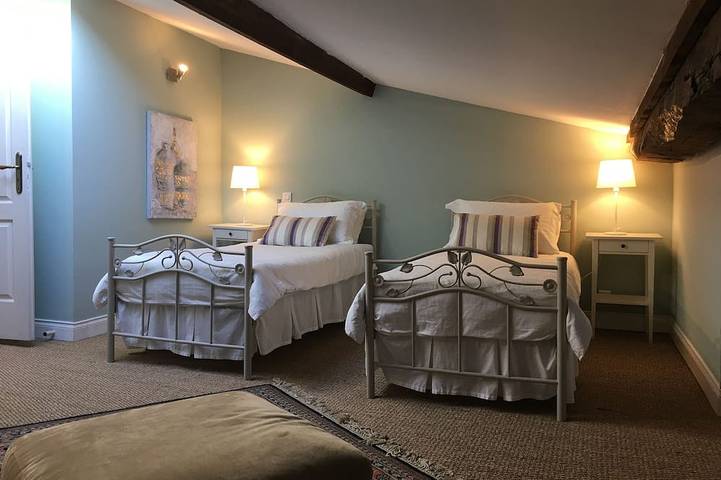 Gîte pour 4 personnes, avec jardin à Saintes - 4