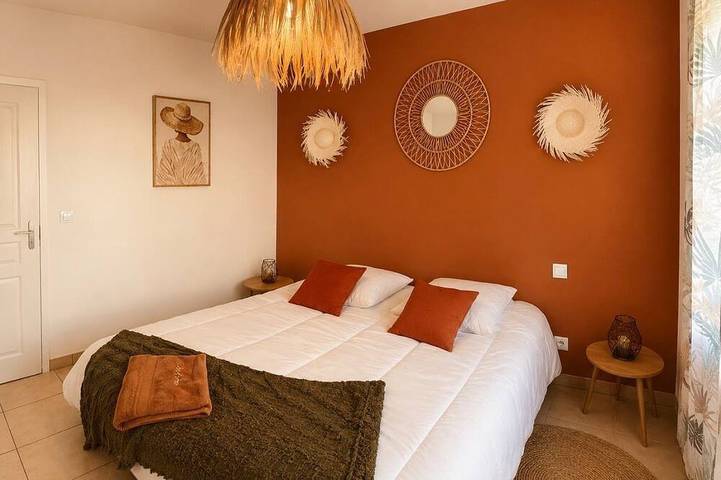3 Bedroom Villa With Private Pool Jacuzzi South Of France in Bessan, Costa mediterránea (Francia)