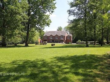 Location de vacances pour 28 personnes, avec balcon/terrasse ainsi que sauna et terrasse dans Grandhan