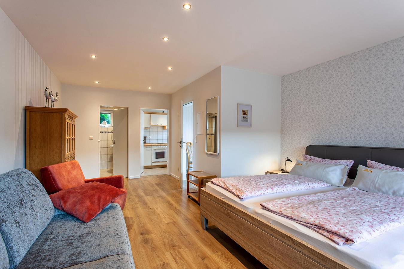 Ganze Wohnung, Ferienwohnung 'Appartment 4' mit Bergblick, Privatterrasse und Wi-Fi in Willingen, die Mittelgebirge