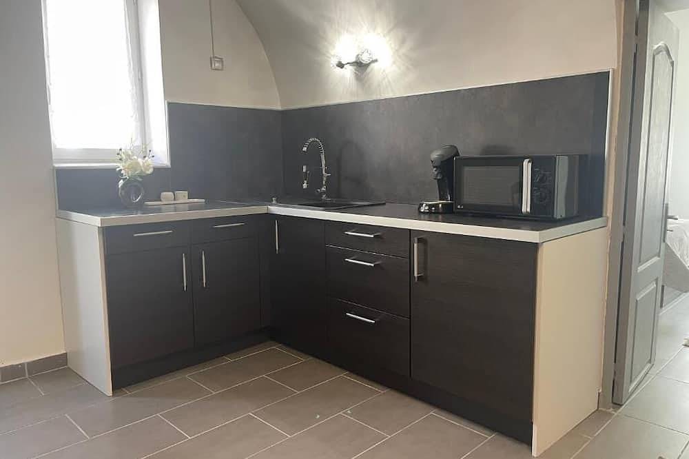 Entire apartment, Ideally located apartment in the center of ales in Alès, Cévennes