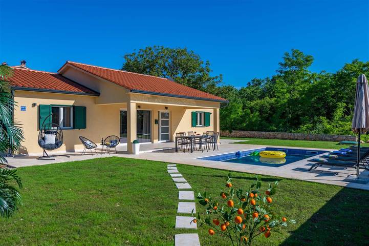 Villa für 6 Personen, mit Pool und Balkon/Terrasse in Labin