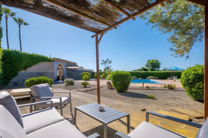 Casa de vacaciones rústica "Son Costa" con vistas a la montaña, jardín, piscina y Wi-Fi in Montuiri, Interior de Mallorca