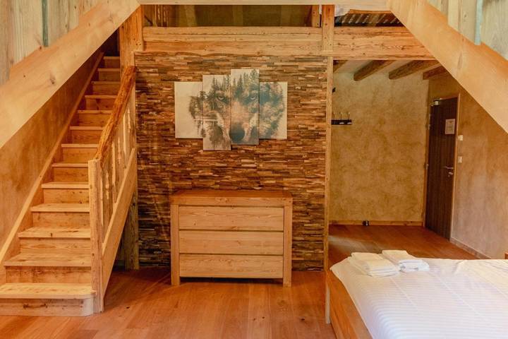 Location de vacances pour 14 personnes, avec terrasse et sauna à Rochejean - 3