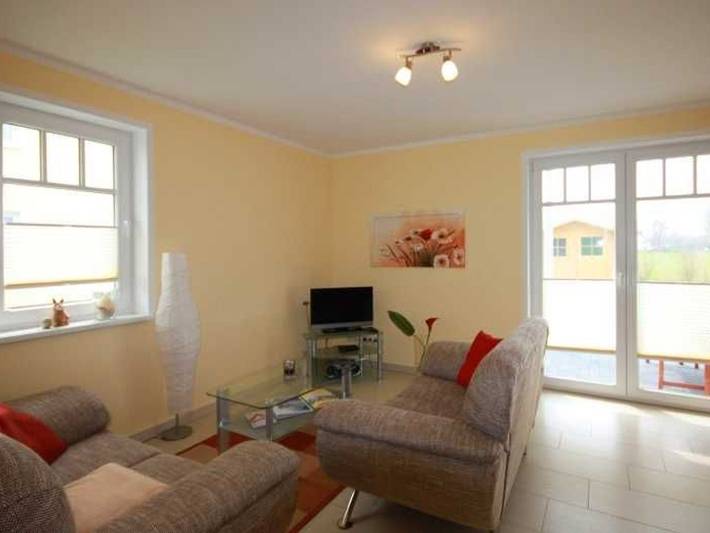 Ferienwohnung für 4 Personen, mit Garten und Sauna sowie Terrasse in Börgerende-Rethwisch