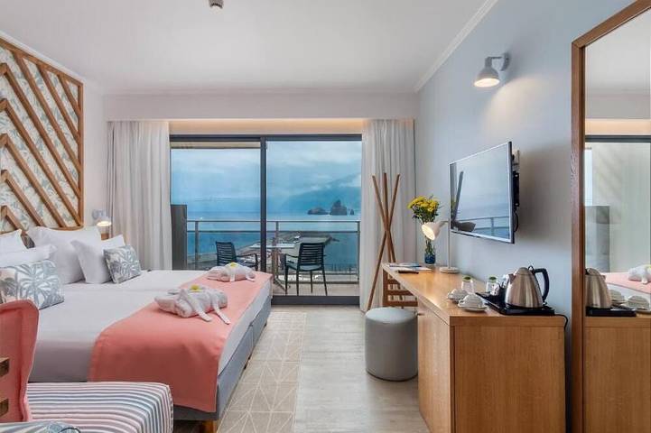 Hotel für 3 Personen, mit Garten und Sauna sowie Pool und Whirlpool - 1