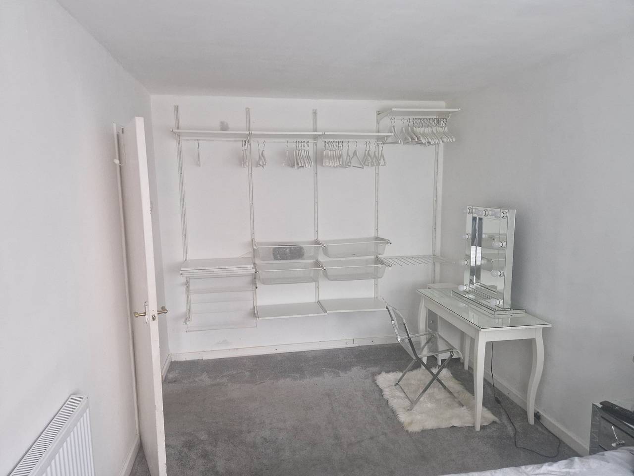 Entire vacation apartment, Immaculate 1-Bed Apartment in Woodford Green in Waltham Forest, London