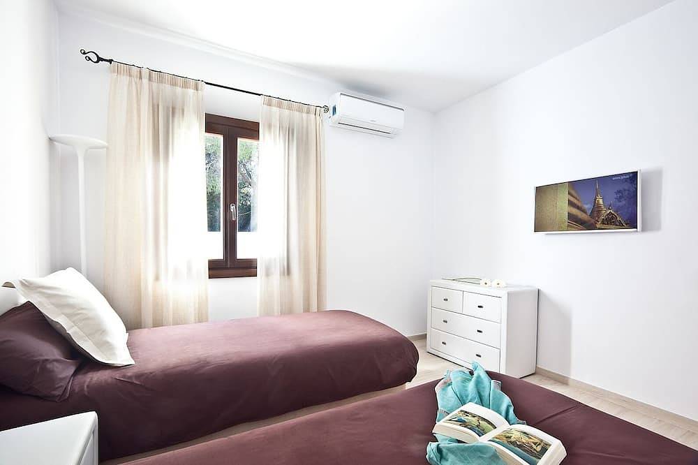 Wunderschöne Villa in Cala Bassa in Cala Bassa, Sant Josep de sa Talaia