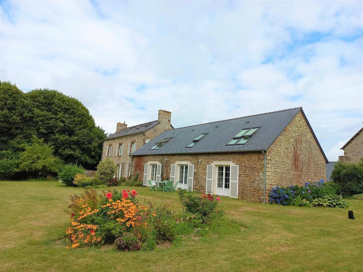 Twin Room in Vieuvy, Mayenne