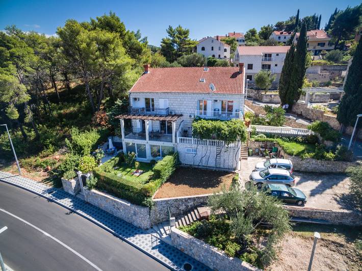 Entire apartment, Apartment Siesta - Two-Bedroom Apartment with Balcony and Sea View in Cavtat, Cavtat (Dalmatia)