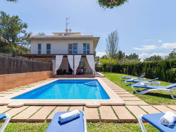 Ferienhaus für 6 Personen, mit Balkon/Terrasse und Garten sowie Pool auf Mallorca Norden - 3