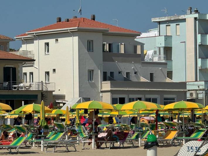 Hotel für 2 Personen, mit Balkon