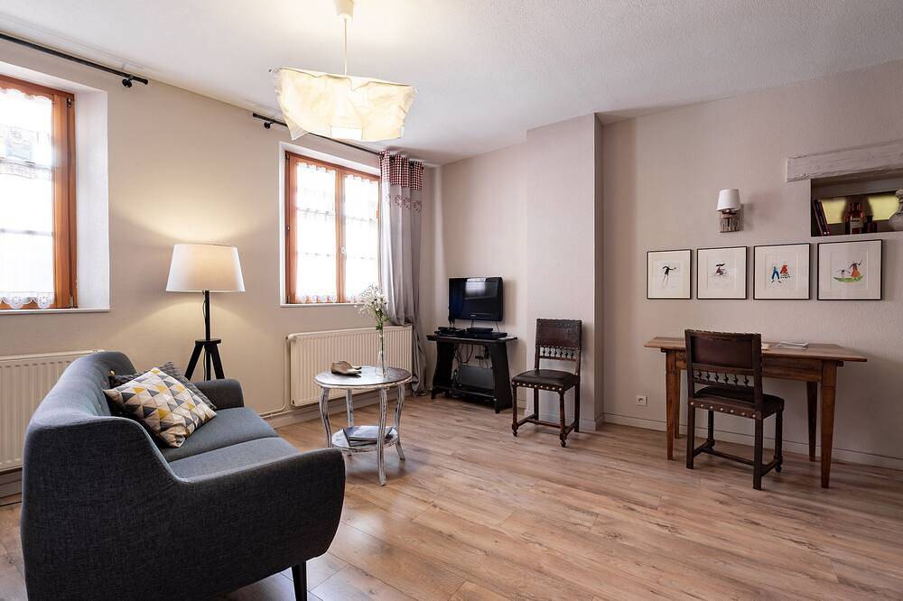 Appartement entier, Meublé de charme au pied du Haut-Koenigsbourg - Le Porche *** in Saint-Hippolyte, Parc naturel régional des Ballons des Vosges