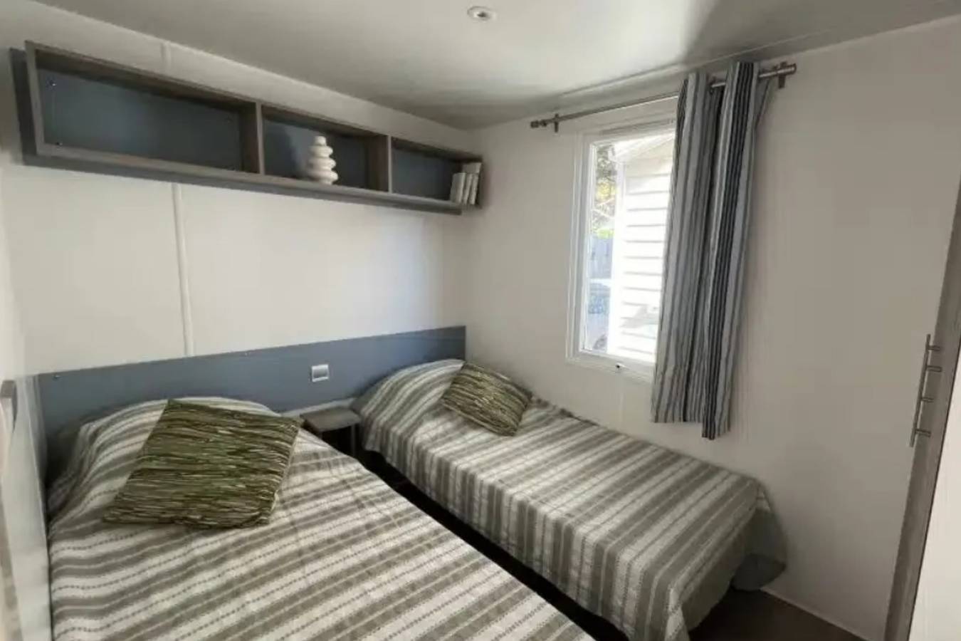 Bungalow voor 5 personen met zwembad in Le Bois-Plage-en-Ré, Ile de Re