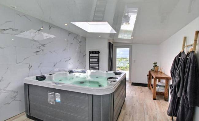 Maison de vacances pour 2 personnes, avec jardin et jacuzzi