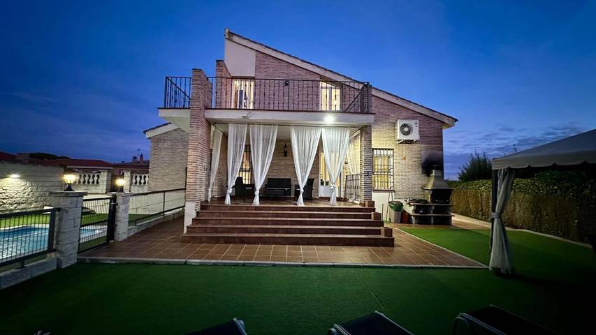 Casa rural para 8 personas, con piscina y jardín en Argés