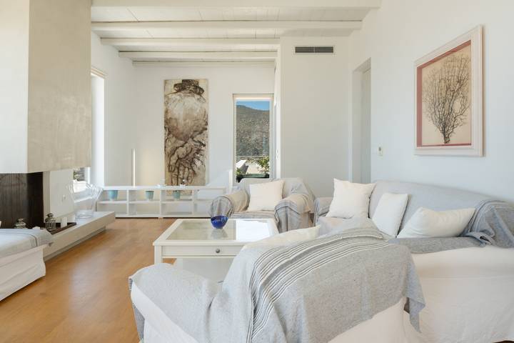 Ilikatida Villa de lujo en Mylopotas, Ios, con 3 dormitorios en suite, 4 baños y piscina infinita in Ios