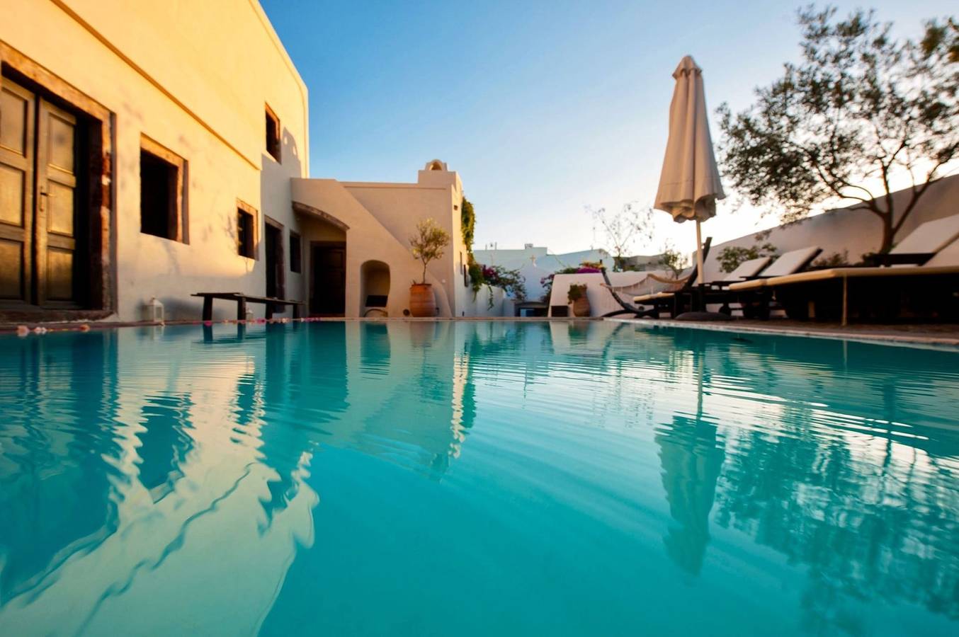 Villa für 4 Personen mit Pool in Megalochori, Santorin
