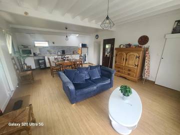 Maison d’hôte pour 15 personnes, avec jardin ainsi que vue et terrasse, animaux acceptés à Charly-sur-Marne