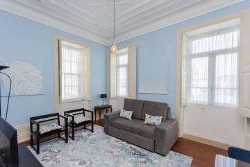 Gîte pour 6 personnes, avec vue et jardin dans Angeiras