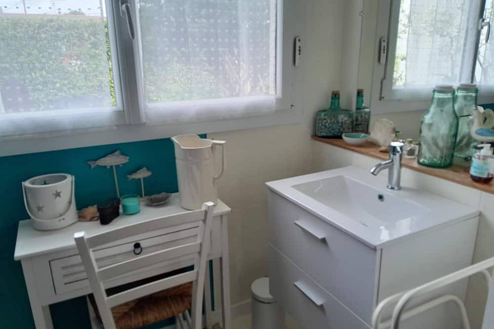 Chambre chez l'habitant 5 mn à pied de la mer in Saint-Nazaire, Côte d'Amour