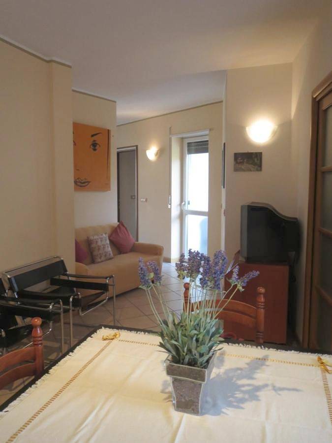 Gîte pour 3 personnes, avec terrasse et vue à Bussolin