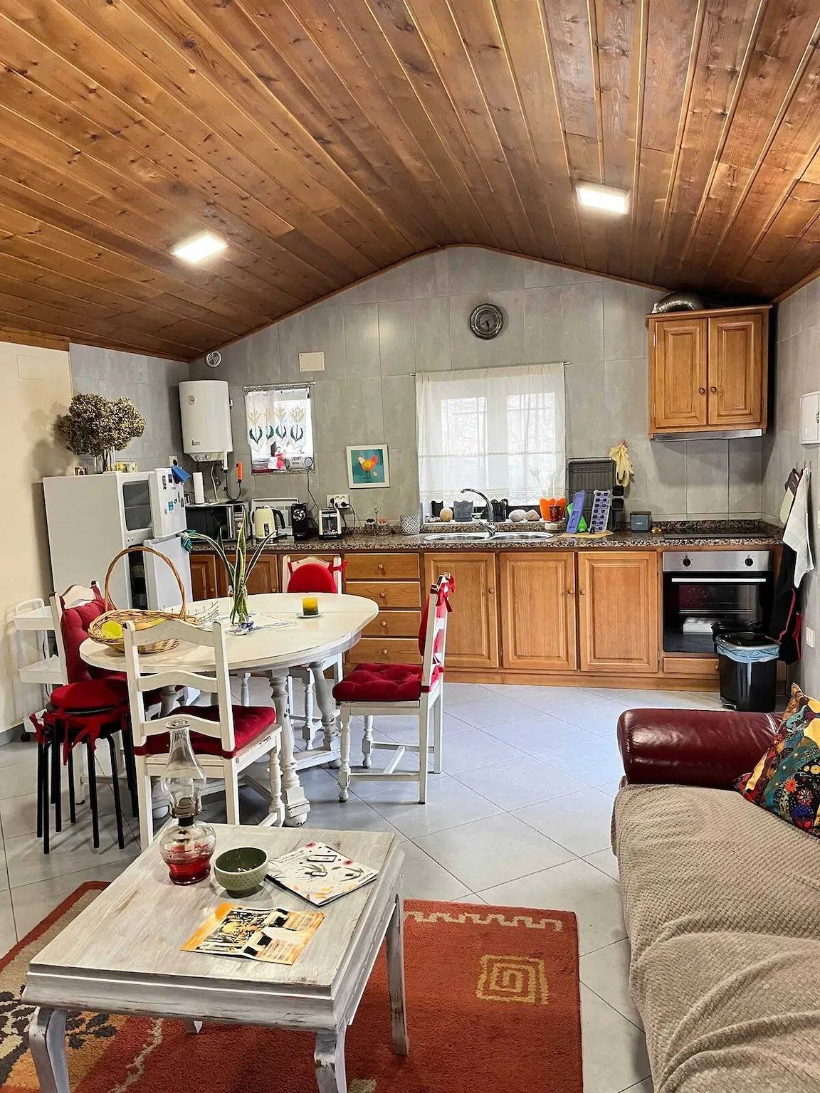 Maison conviviale près de Lobios, 92 m², nature in Lobios, Orense Région