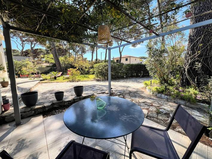 Gîte pour 2 personnes, avec balcon dans Plage Des Pesquiers Hyeres - 3