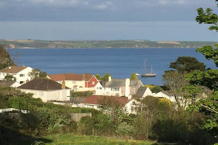 Vacation rental for 4 people, with balcony in South West England