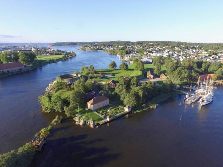 Ferienwohnung für 3 Personen, mit Garten und Ausblick in Fredrikstad