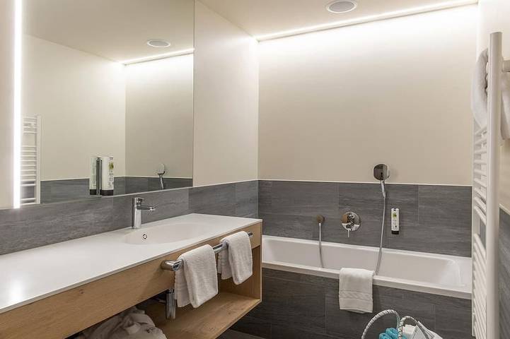 Ferienhaus für 2 Personen, mit Balkon und Sauna sowie Garten und Pool in Bludenz - 3