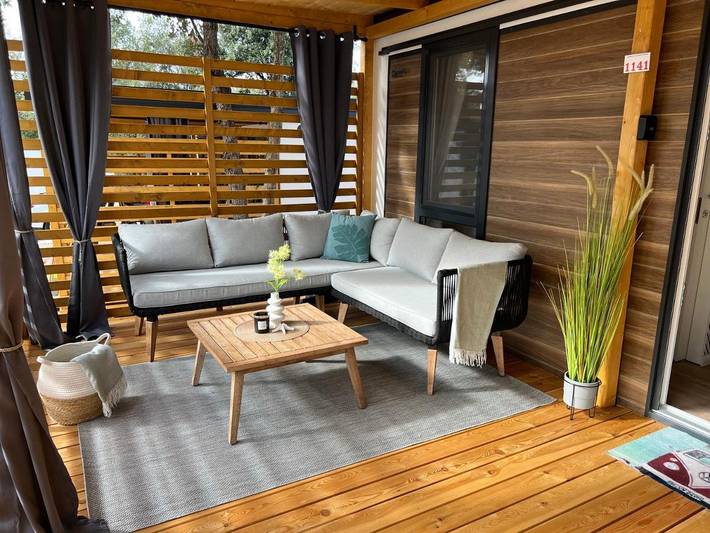 Camping pour 5 personnes, avec terrasse, adapté aux familles à Biograd na Moru - 3