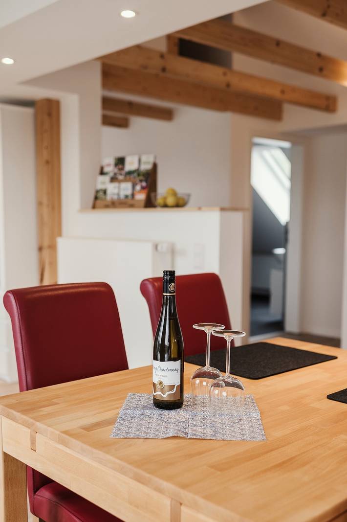 Appartement entier, Appartement "Habichthorst" avec grande loggia, jardin commun et vue magnifique in Naumburg, Naumburg (Hessen)