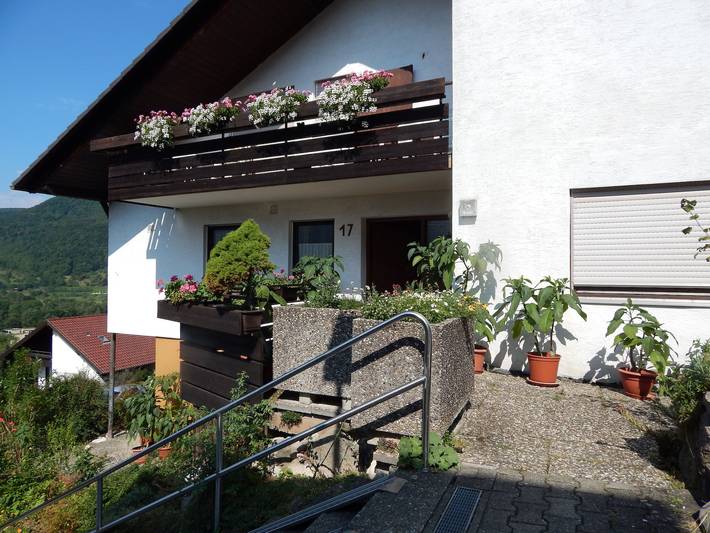 Ferienwohnung für 2 Personen, mit Balkon/Terrasse und Terrasse