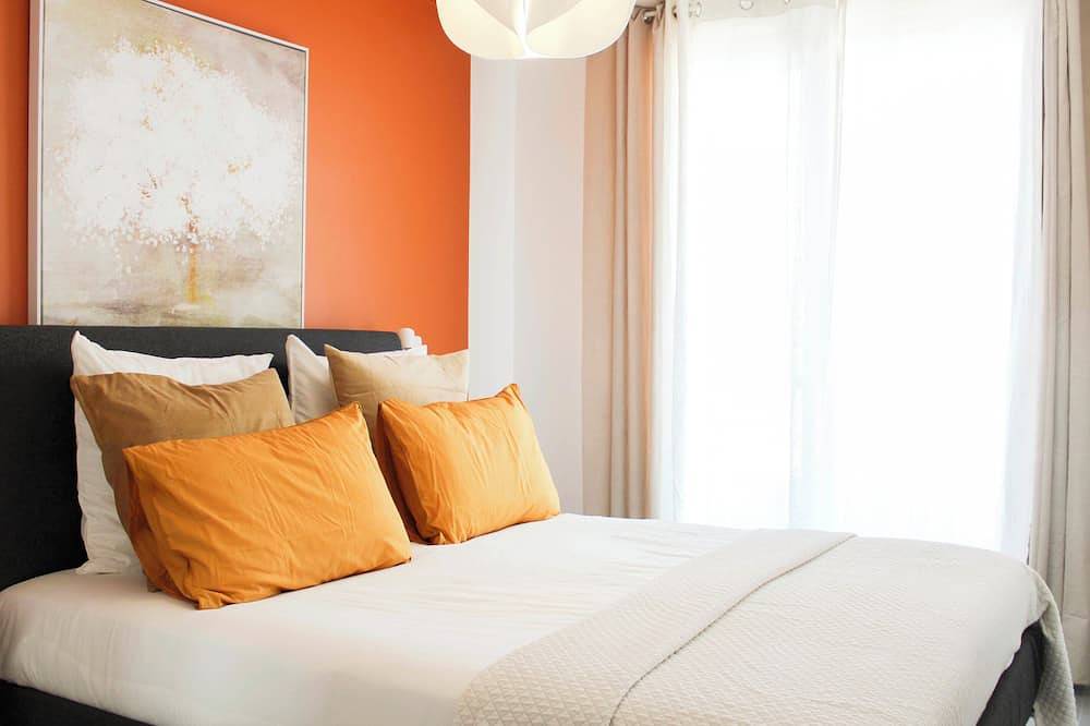 Entire apartment, Bright apartment in Asnières-sur-Seine in Asnières-sur-Seine, Hauts-de-Seine