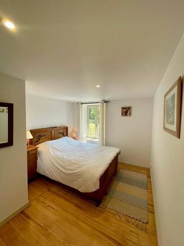 Gîte pour 8 personnes, avec jardin et vue à Saint-Cirgues-de-Jordanne