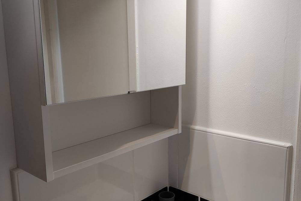Appartement entier, Studio indépendant neuf in Saint-Martin-de-Crau, Côte méditerranéenne (France)