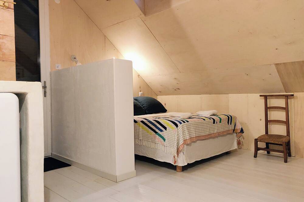 Maison Mandavi Studio d'hôtes de l'Entre deux Mers in Loupes, Bordeaux region