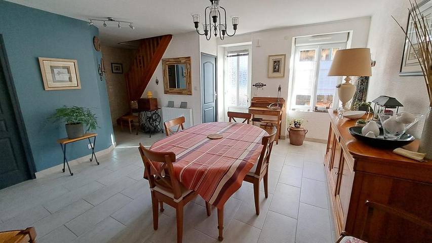 Location de vacances pour 4 personnes, avec Terrasse ainsi que Jardin et Vue à Candé - 4