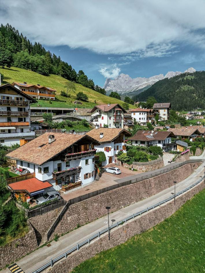 Ganze Wohnung, Apartment 'Simon' mit Bergblick, Balkon und WLAN in Welschnofen, Dolomiti Superski