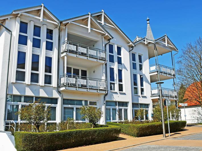 Ferienwohnung für 5 Personen, mit Whirlpool und Terrasse sowie Sauna, mit Haustier in Göhren