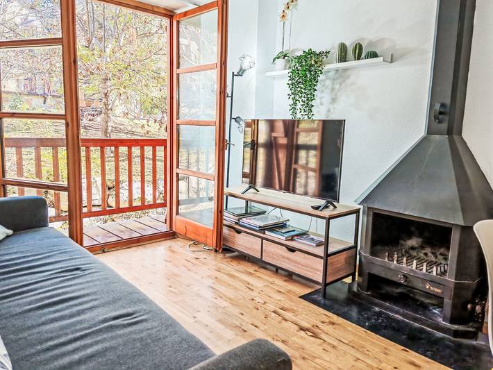 Gîte pour 6 personnes, avec Balcon dans Senet