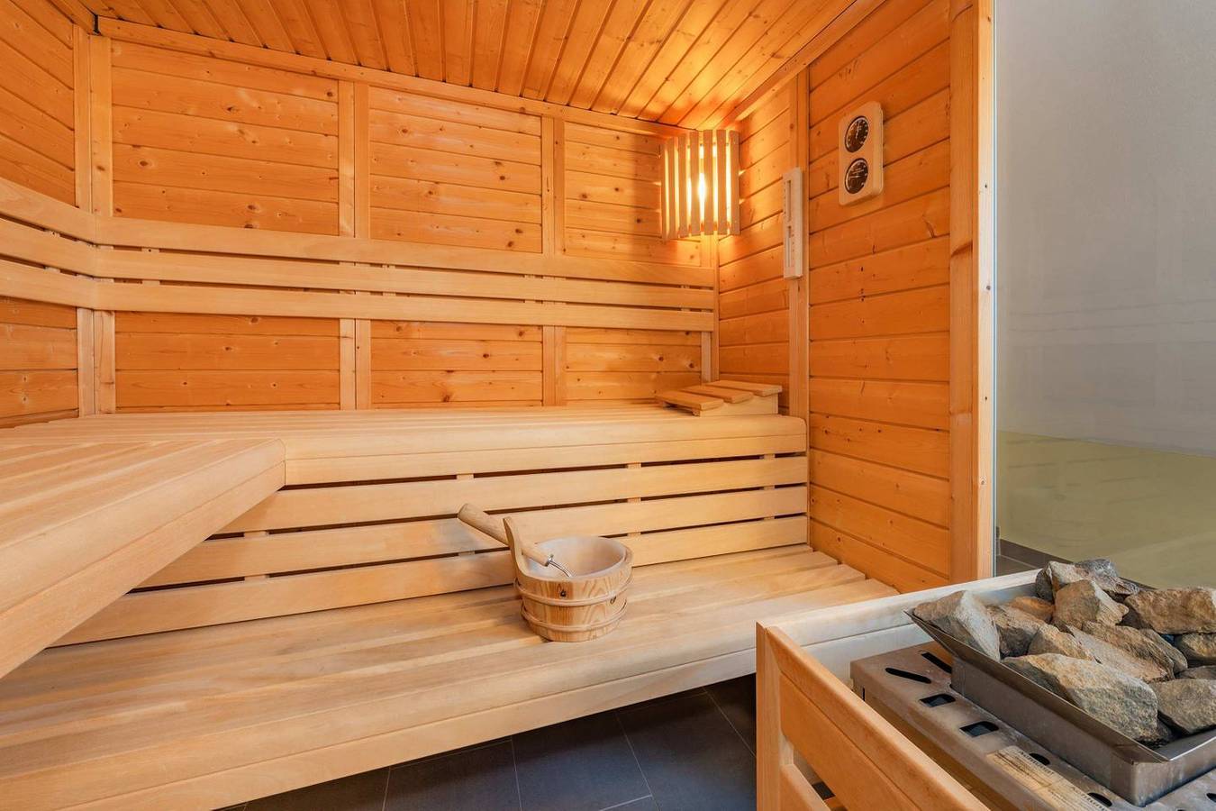 Ganze Wohnung, Exklusives Penthouse in Karlshagen – Sauna, Kamin & strandnah in Karlshagen, Usedomer Norden