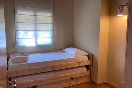 Gîte pour 6 personnes, avec balcon à Bourg-Madame - 2