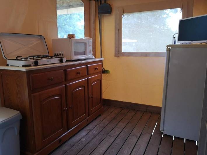 Tente pour 4 personnes, avec bassin pour enfant en Vendée - 4