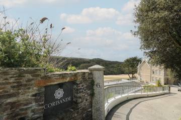 Holiday Home for 6 People in Newquay, Cornwall, Photo 3