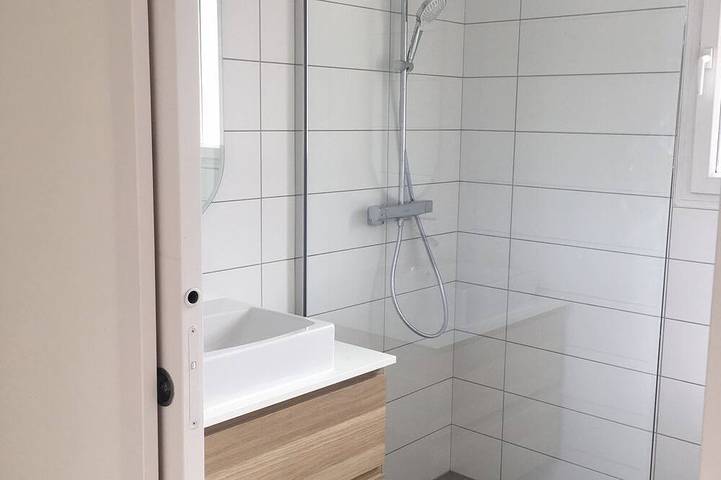 Location de vacances pour 11 personnes, avec jacuzzi ainsi que jardin et terrasse, animaux acceptés à Saint-Clément-de-Rivière - 3