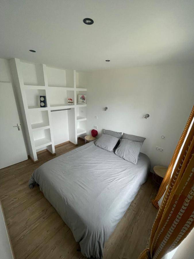 Location de vacances pour 7 personnes, avec jacuzzi ainsi que piscine et jardin, animaux acceptés à Ribagnac - 4