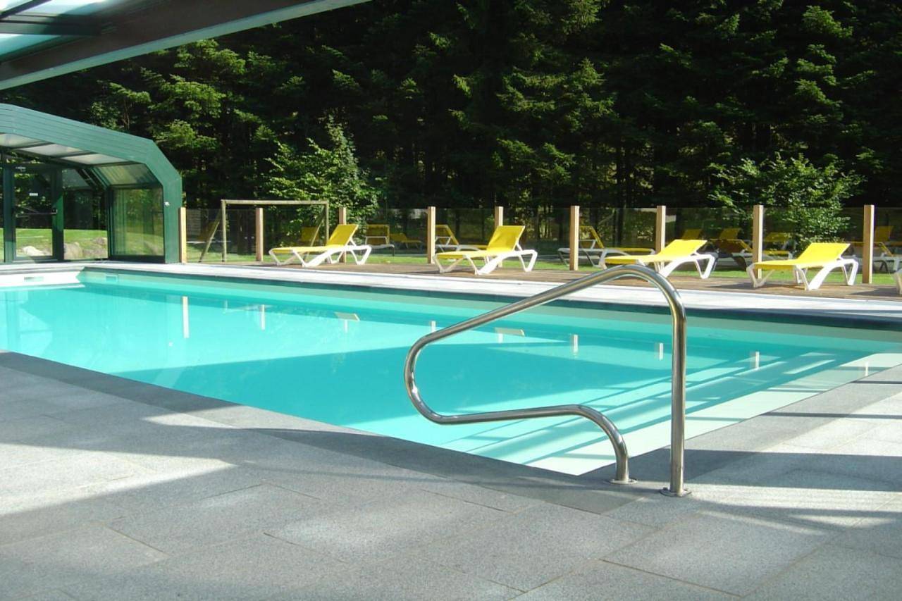 Gite Roche Des Ducs Piscine toute l'année, Spa Sauna Hammam Accès Illimité in Rochesson, Parc naturel régional des Ballons des Vosges