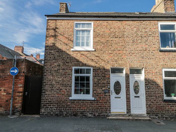 Cottage for 6 people, with garden, with pets in Filey